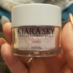 Kiara Sky Dip Powder in "90's Baby"